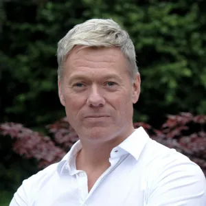 Photo of Ian Mackinnon